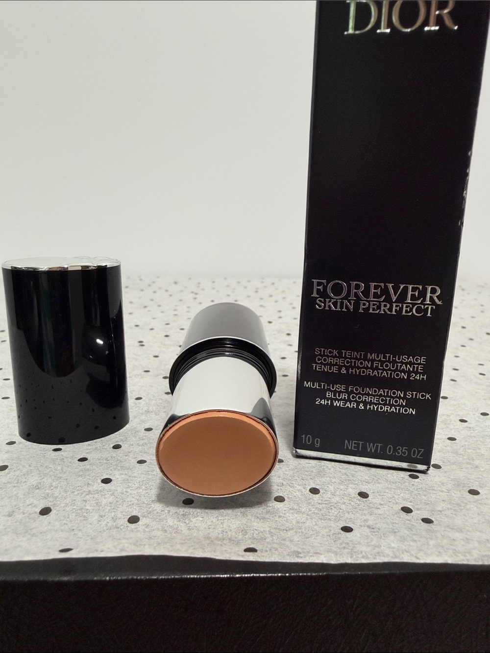 Dior Forever Skin Perfect Multi-Use Foundation Stick - Black & Silver - Picture 2 of 2